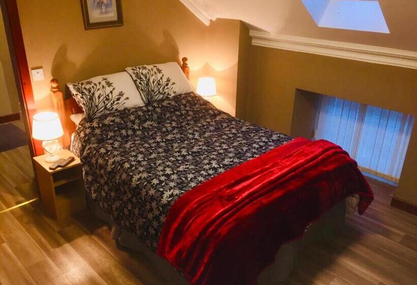 بنسيون Pisgah Guesthouse