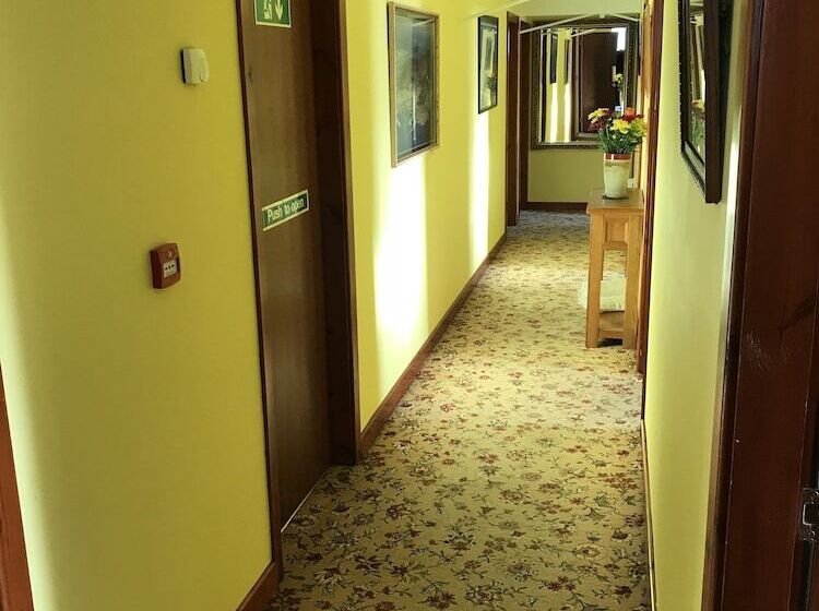 ペンション Pisgah Guesthouse