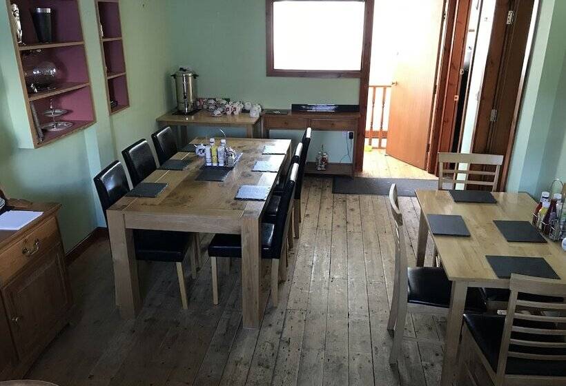 ペンション Pisgah Guesthouse