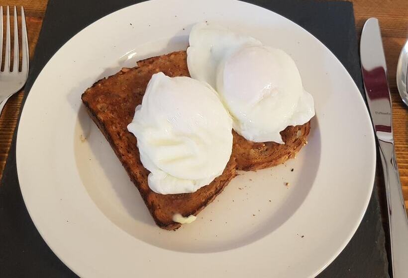 Пансион The Tables Guest House