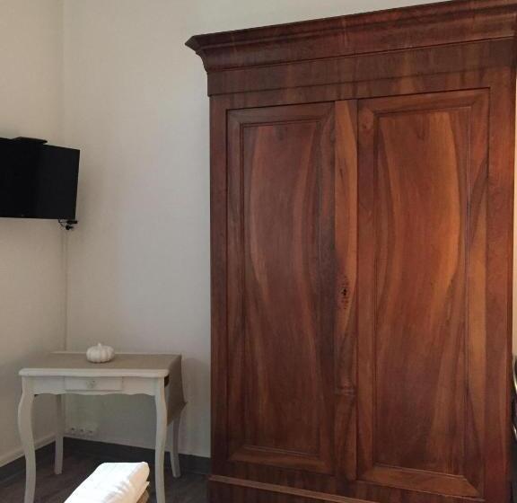 پانسیون Villa Des T