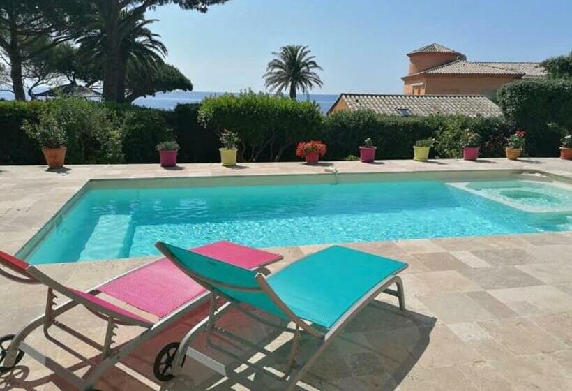 ペンション Villa Esmeralda Adults Only