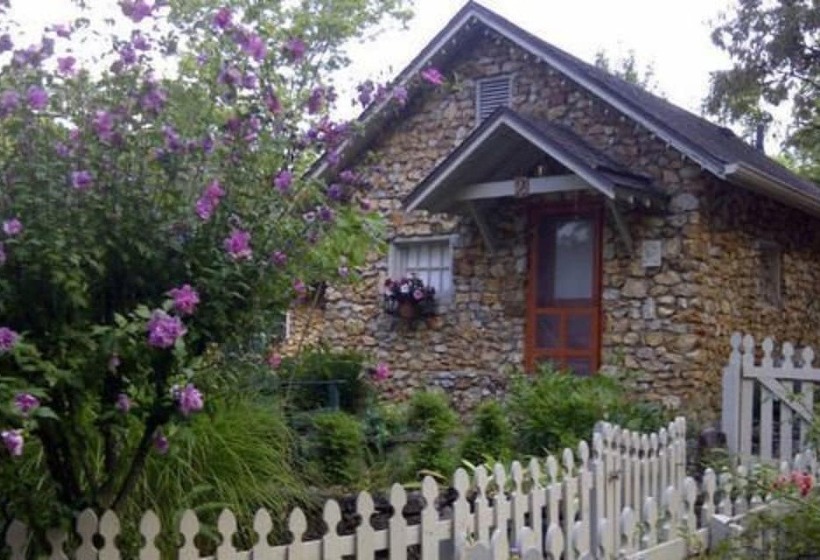 Rock Cottage Gardens B&b