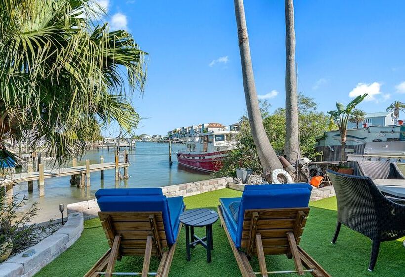 فندق على الطريق Sand Vista Vacation Rentals