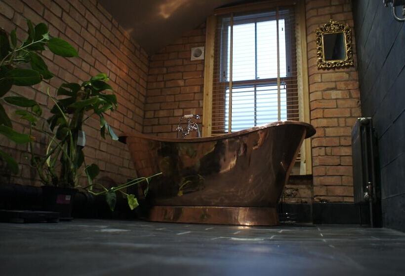 Simpsons Cottage   Grove Road Cottages