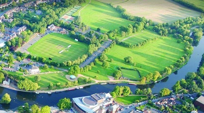 Simpsons Cottage   Grove Road Cottages