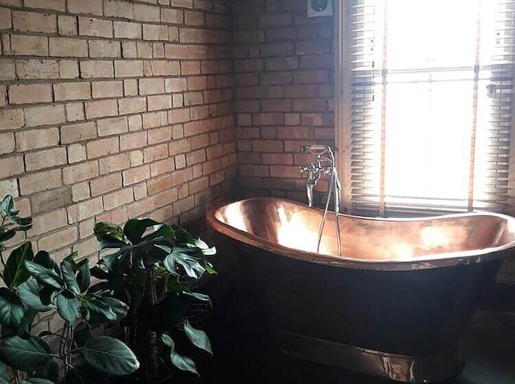 Simpsons Cottage   Grove Road Cottages