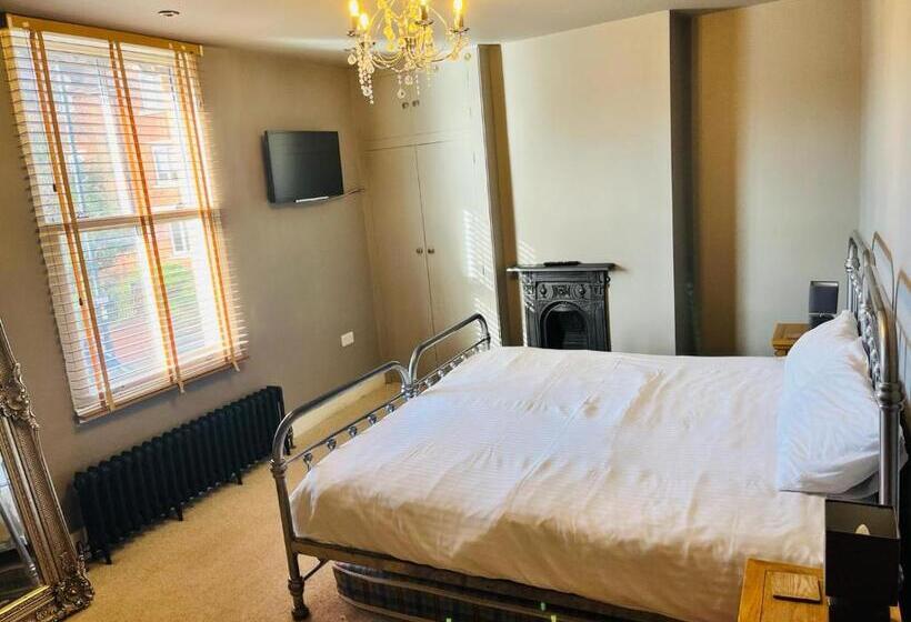 Simpsons Cottage   Grove Road Cottages