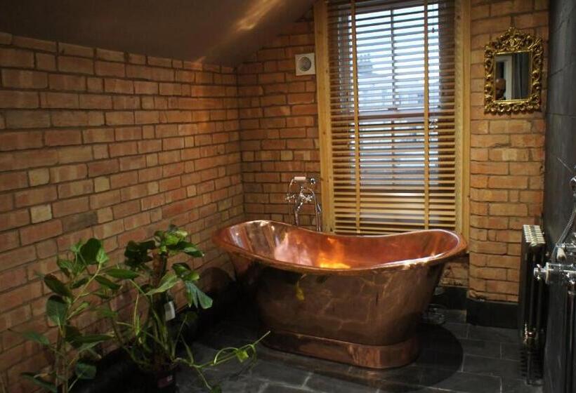 Simpsons Cottage   Grove Road Cottages