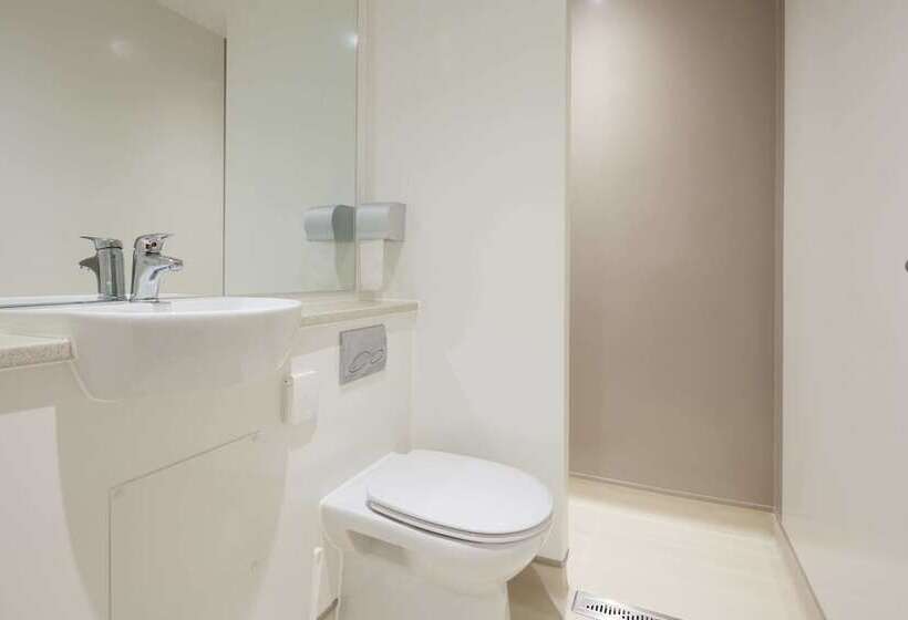 The Barrel Store   Hostel