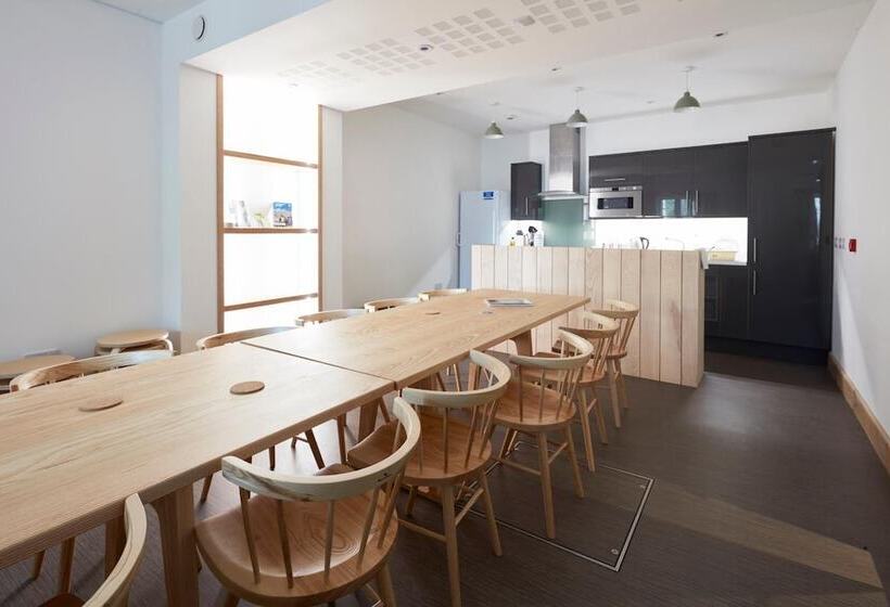 The Barrel Store   Hostel