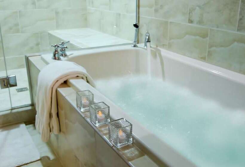 The Speckled Hen Inn B&b