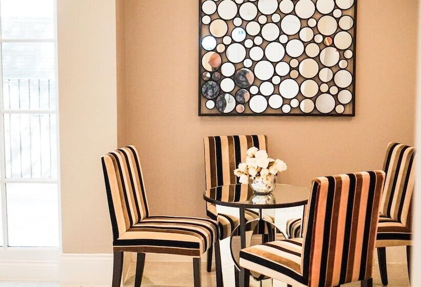 The Mornington Camden Female Only Hostel