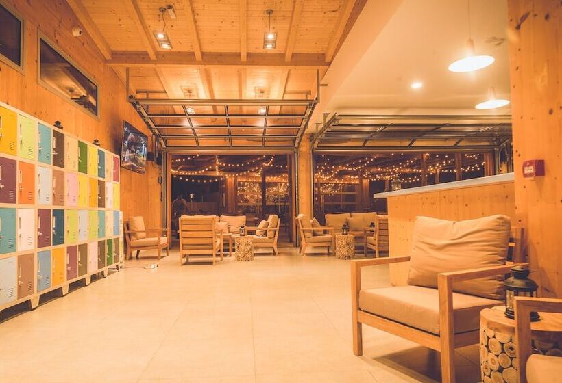 هاستل Wanderlust Jose Ignacio