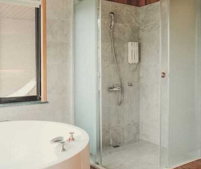 تختخواب و صبحانه Afternoon Resort