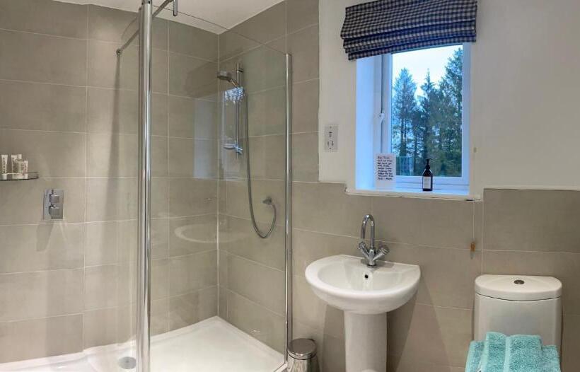 住宿加早餐  Bricket House