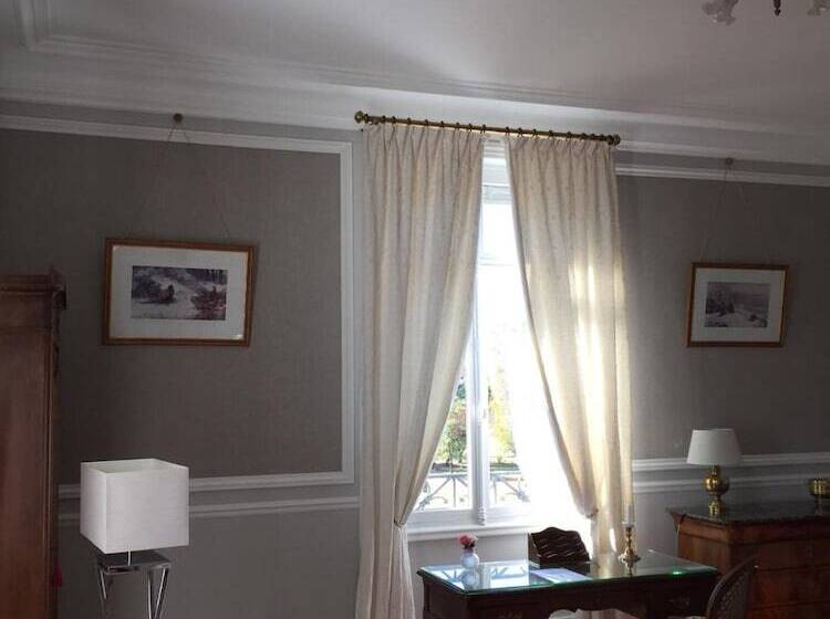 민박 Chateau Du Gerfaut