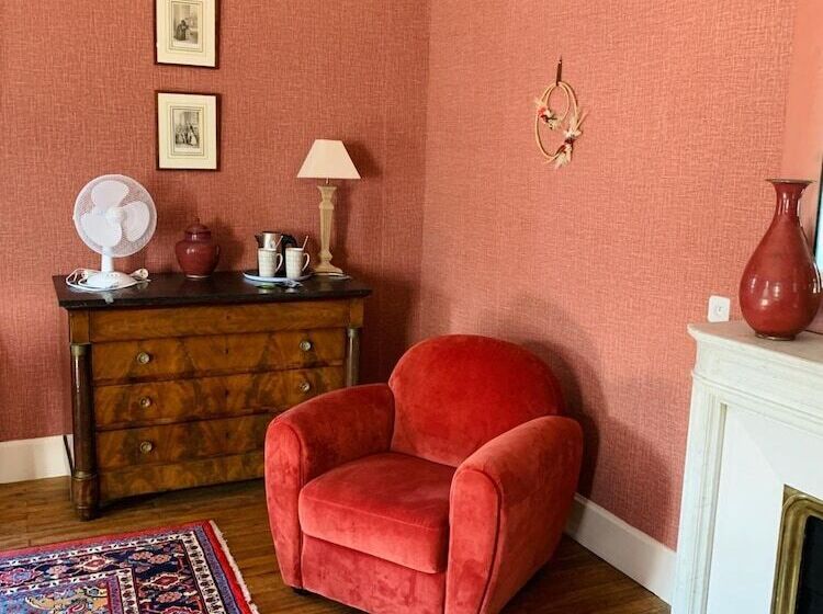 민박 Chateau Du Gerfaut