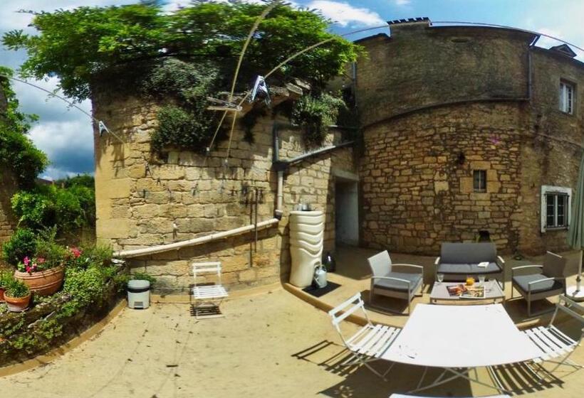 تختخواب و صبحانه La Maison Du Notaire Royal