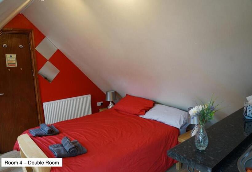 مبيت وإفطار Pentre Riding Stables