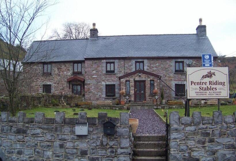 مبيت وإفطار Pentre Riding Stables