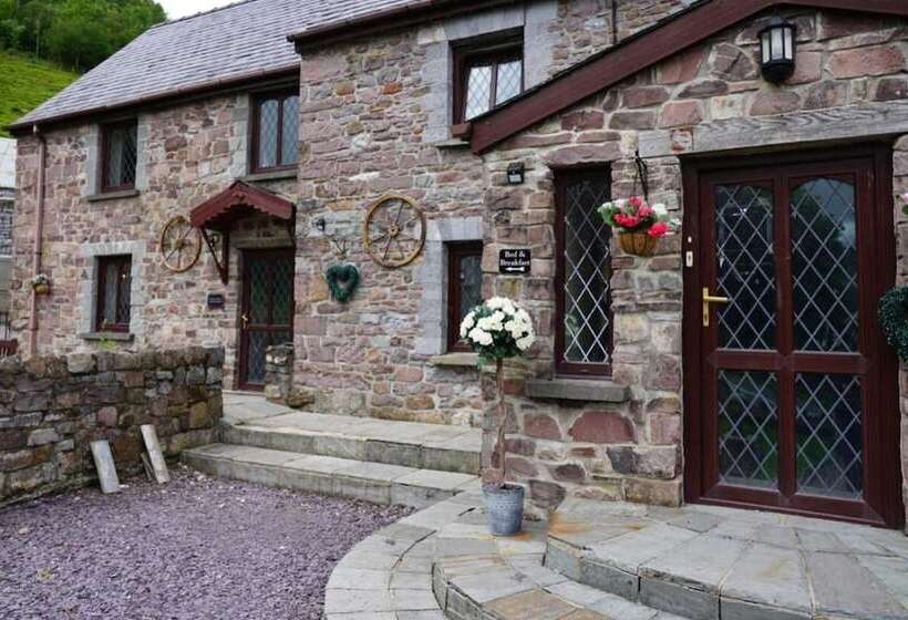 مبيت وإفطار Pentre Riding Stables