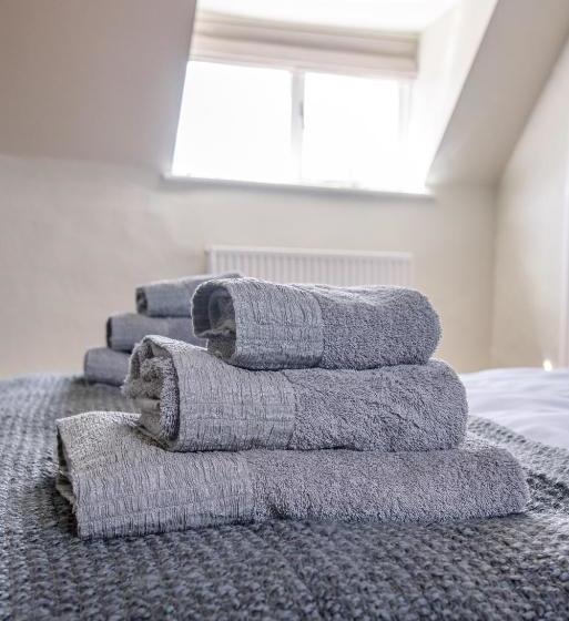 민박 The Golden Key