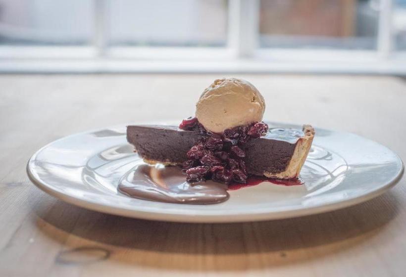 민박 The Golden Key