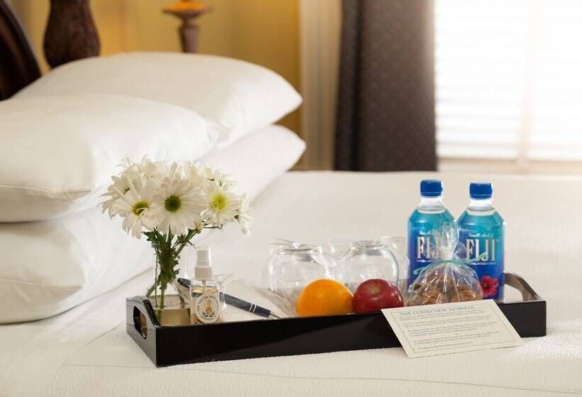 住宿加早餐  The Inn On West Liberty