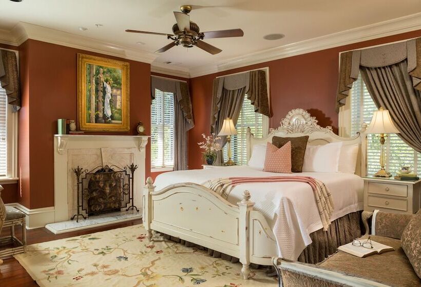 住宿加早餐  The Inn On West Liberty