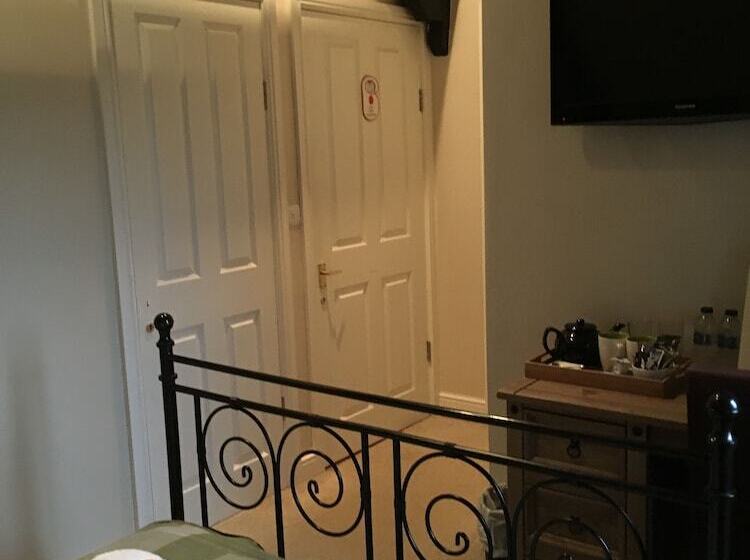 住宿加早餐  The Tanners Arms