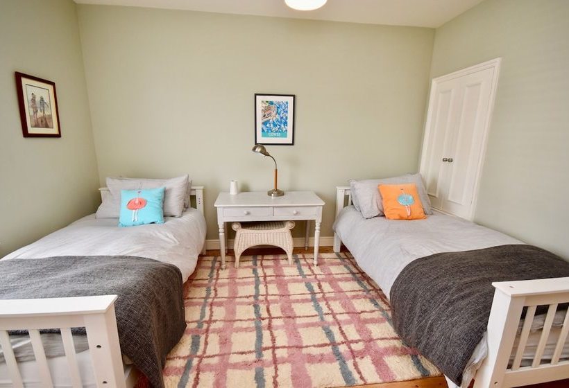 Blackberry Cottage  Bembridge