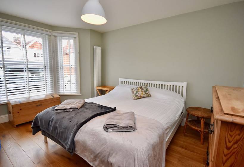 Blackberry Cottage  Bembridge