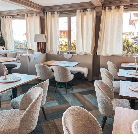 Chalet Hotel Le Mont Bisanne