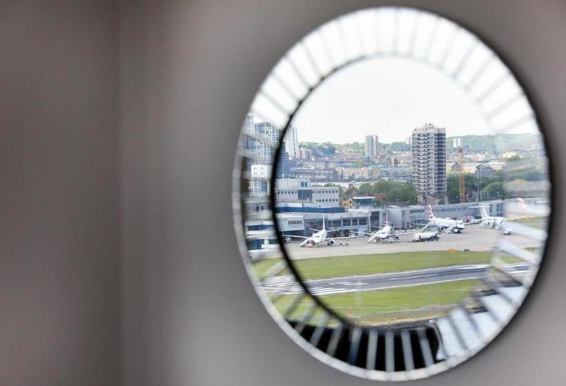 Dockside Apartments At Excel