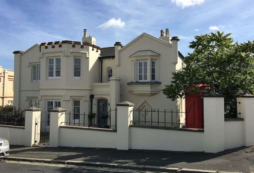 Gothic Cottage  Ryde