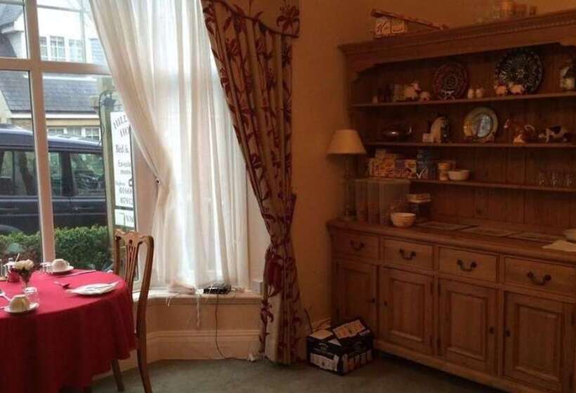 Hillcrest House Bed & Breakfast