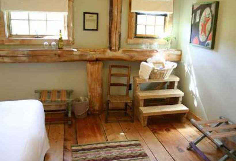 簡易ホテル Amee Farm Lodge