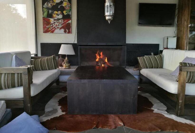 فندق فئة نجمة واحدة Posada Azul Marino