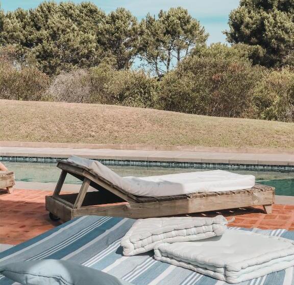 فندق فئة نجمة واحدة Posada Azul Marino