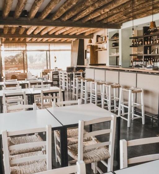 فندق فئة نجمة واحدة Posada Azul Marino