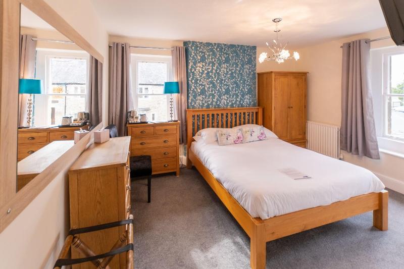 여관 Rose And Crown Bath