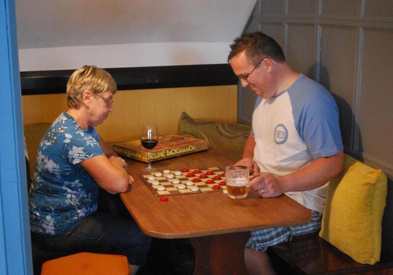 여관 Rose And Crown Bath