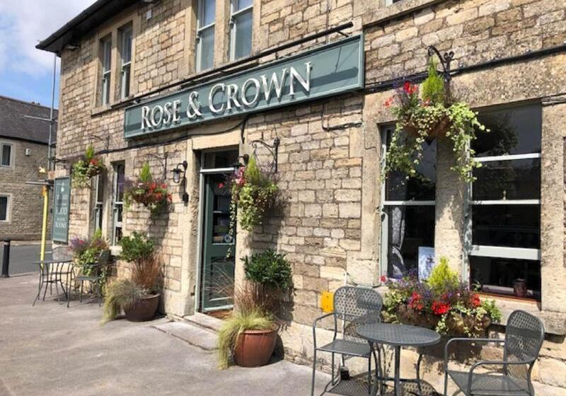 여관 Rose And Crown Bath