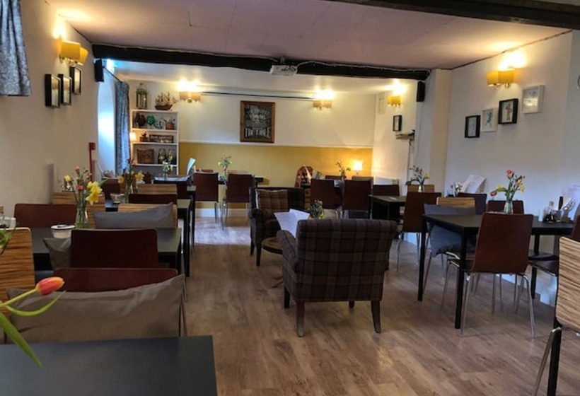 여관 Rose And Crown Bath