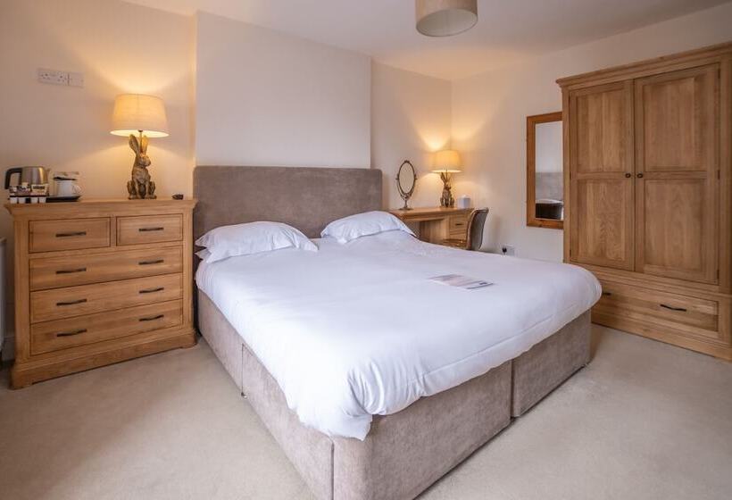 여관 Rose And Crown Bath