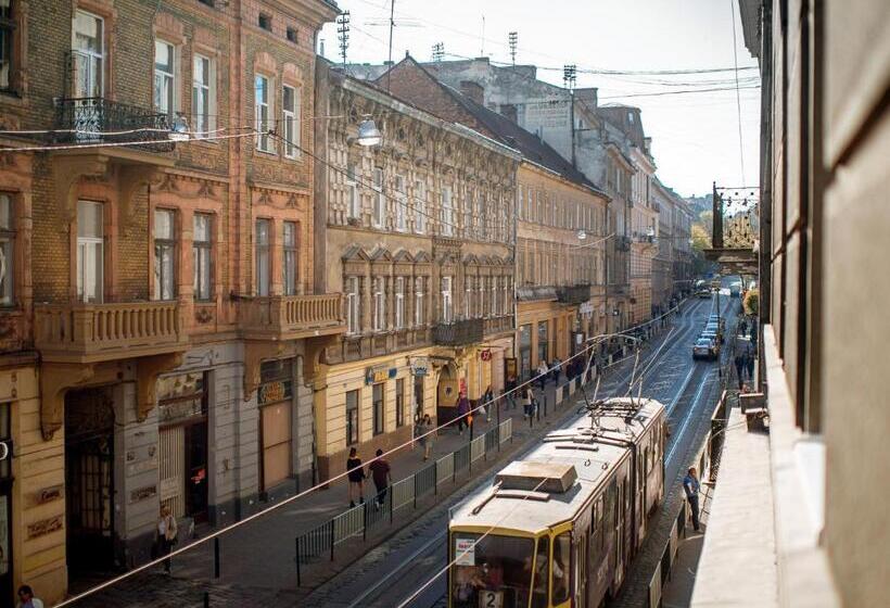 هتل Art Deco Central Rooms