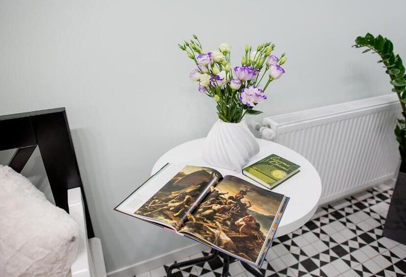 هتل Art Deco Central Rooms