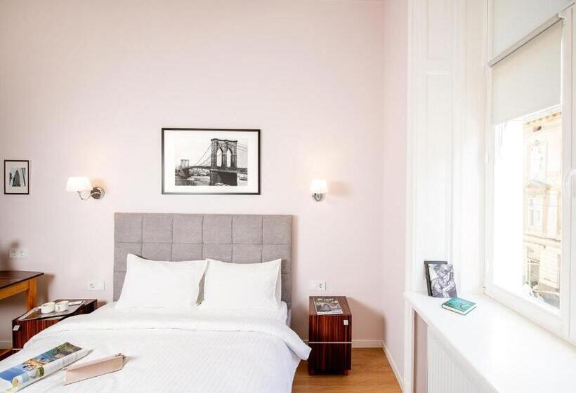 هتل Art Deco Central Rooms