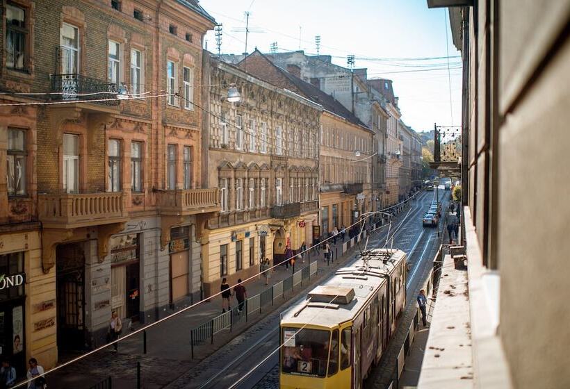 هتل Art Deco Central Rooms